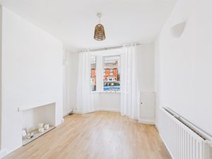 Lounge/Dining- click for photo gallery